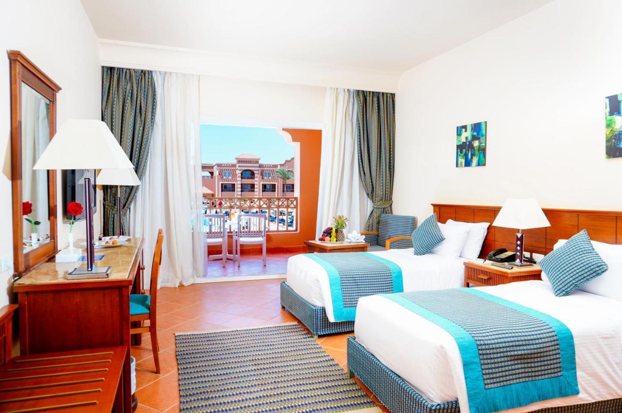 Charmillion Club Aquapark Hotel Sharm el-Sheikh Exterior photo A room at the hotel